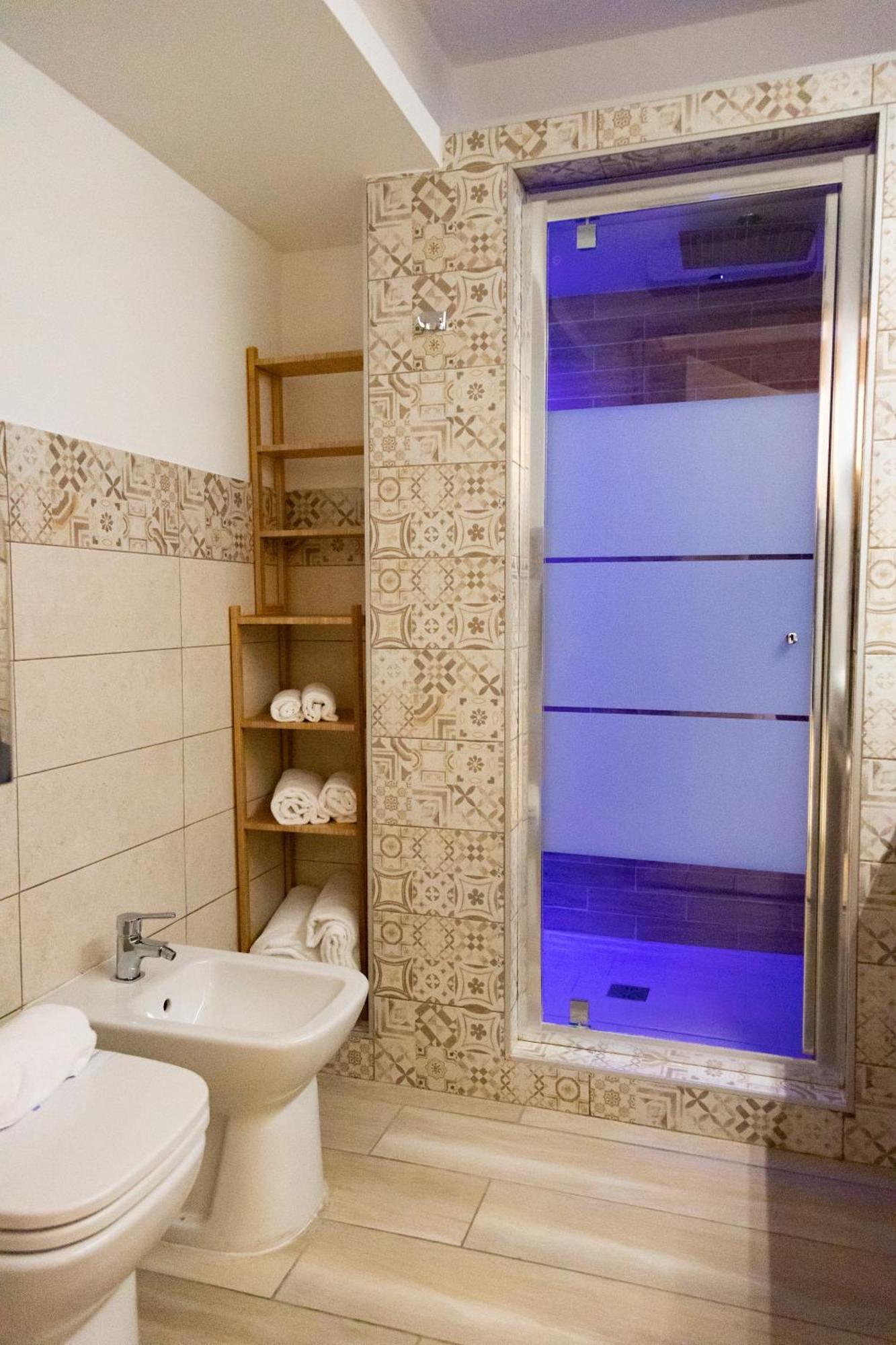 Kore Luxury E * Napoli