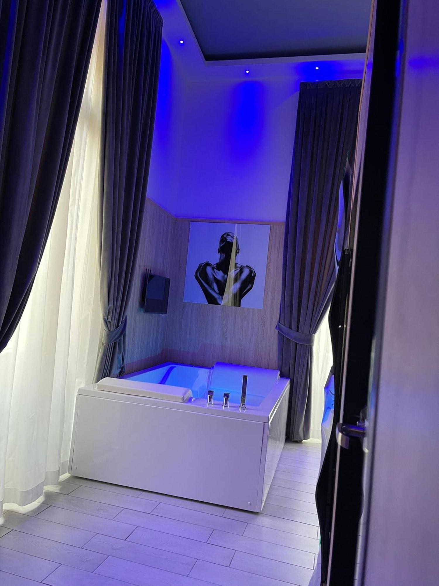 Kore Luxury E Affittacamere Napoli